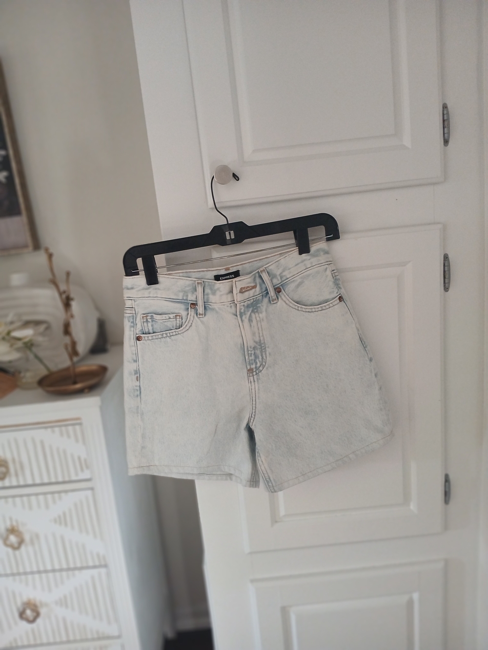 Express Light Wash High-Rise Jean Shorts